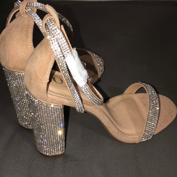 High-heels - Picture 3 of 6